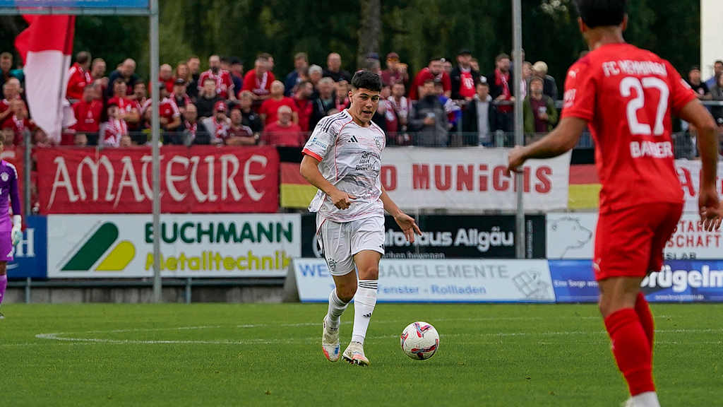 Felipe Chávez am Ball.