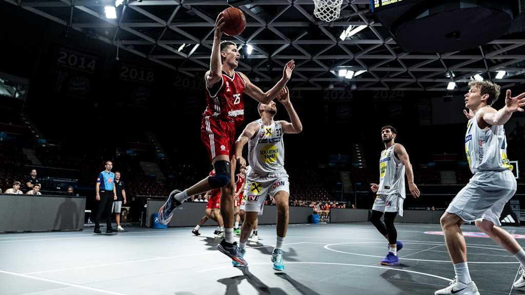 Tibor Pleiß ergänzt als Gastspieler den Kader