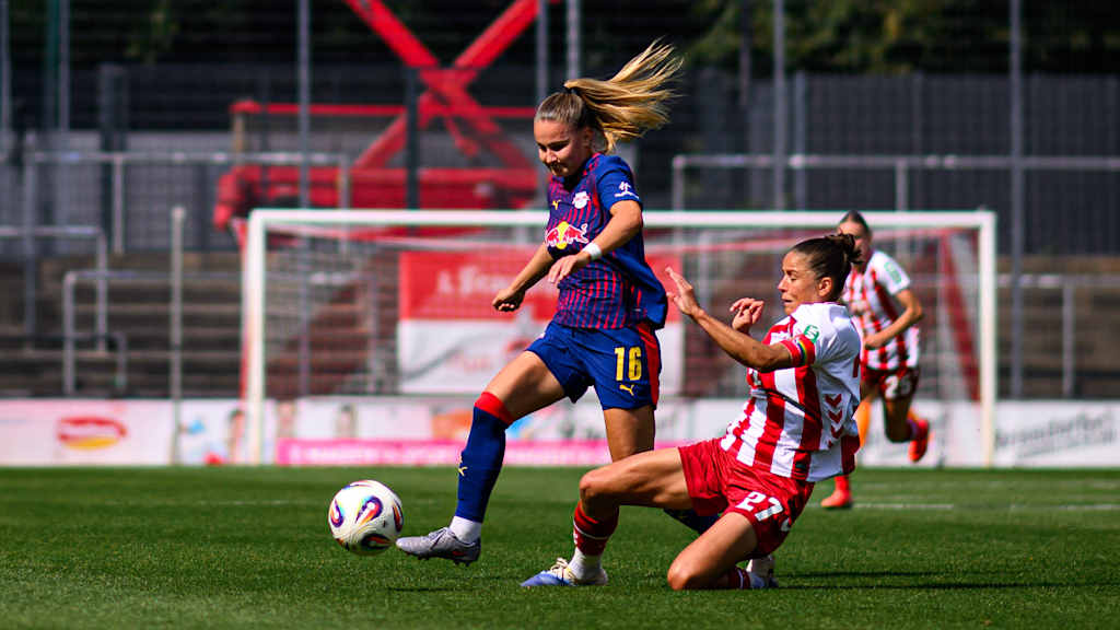 Annabel Schasching im Einsatz für RB Leipzig.