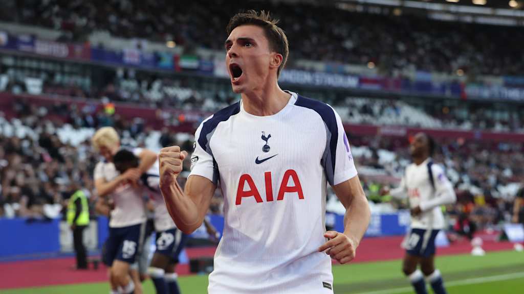 João Palhinha bejubelt einen Treffer beim 3:0-Auswärtssieg von Tottenham.