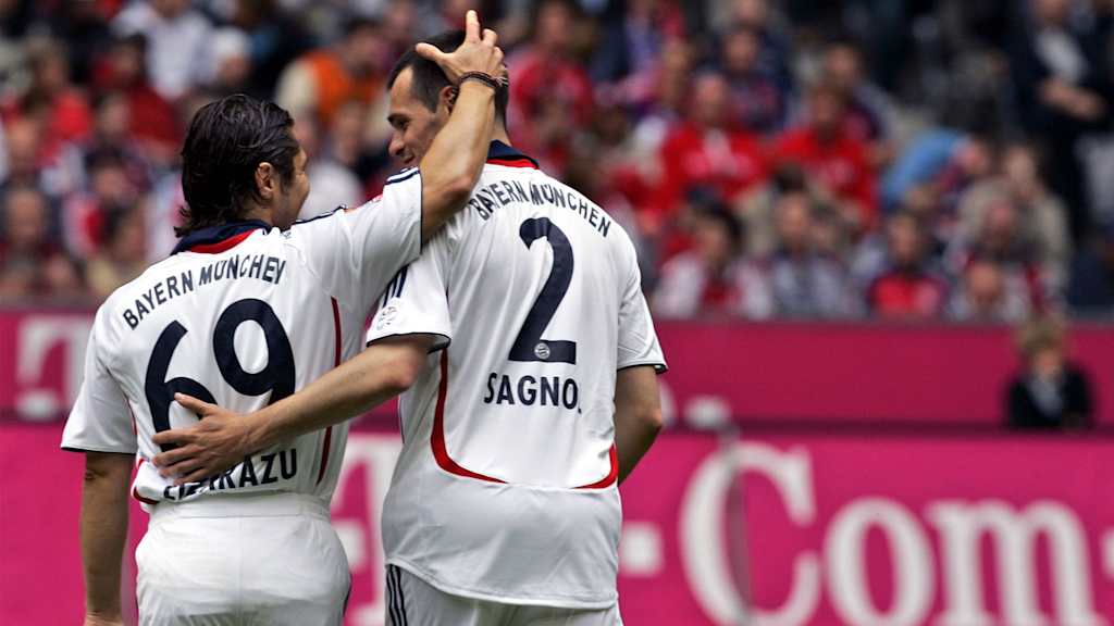 Von 2 bis 69: Liza und Willyyyyyyyyy Sagnol mit der höchsten und der niedrigsten Feldspieler-Nummer beim FC Bayern.