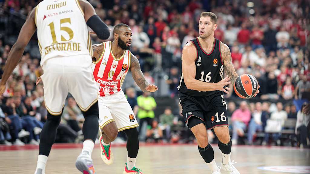 Stefan Jovic and his teammates face Kaunas