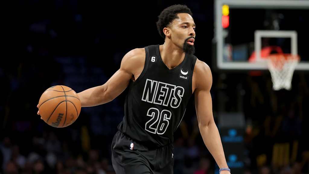 Sieben Spielzeiten verbrachte Dinwiddie bei den Nets, fünf davon hintereinander (2016 – 2021).