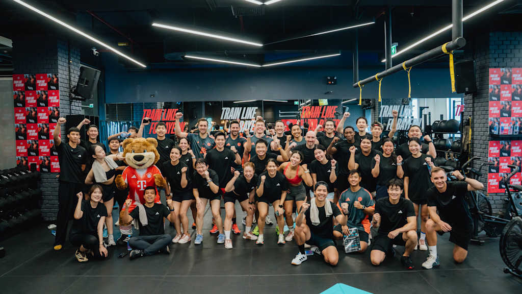 Gruppenfoto Fitness-Session Bangkok Pizarro