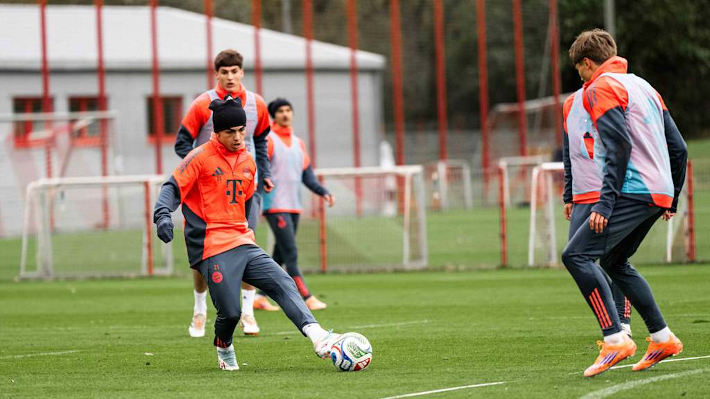 Jussef Nasrawe im Training der FC Bayern Amateure an der Säbener Straße.