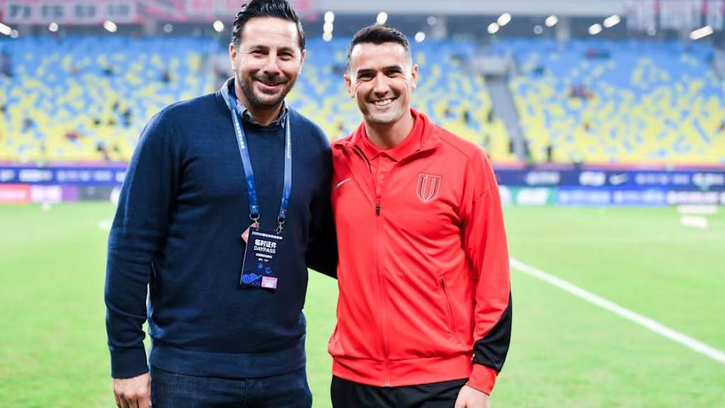 Claudio Pizarro Stadionbesuch Chengdu