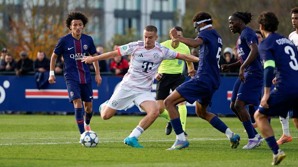 Yll Gashi schießt im Spiel gegen Paris.