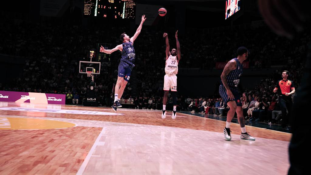 Isiaha Mike with a three-pointer