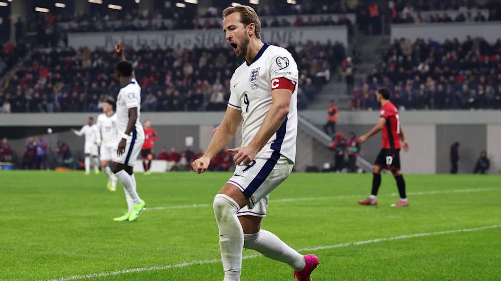 Harry Kane jubelt nach einem Tor im Trikot der englischen Nationalmannschaft