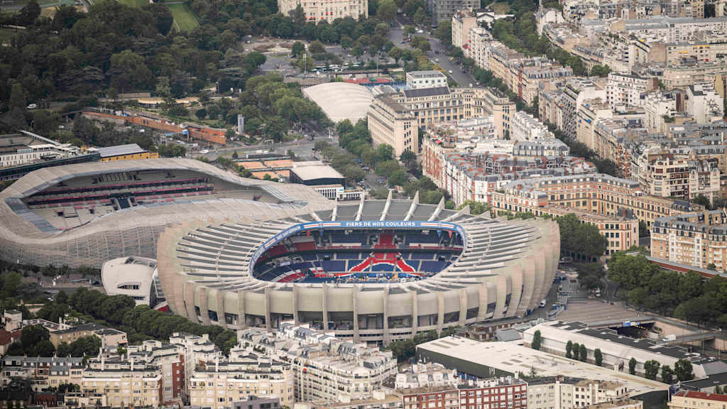 Luftbild des Parc des Princes in Paris.