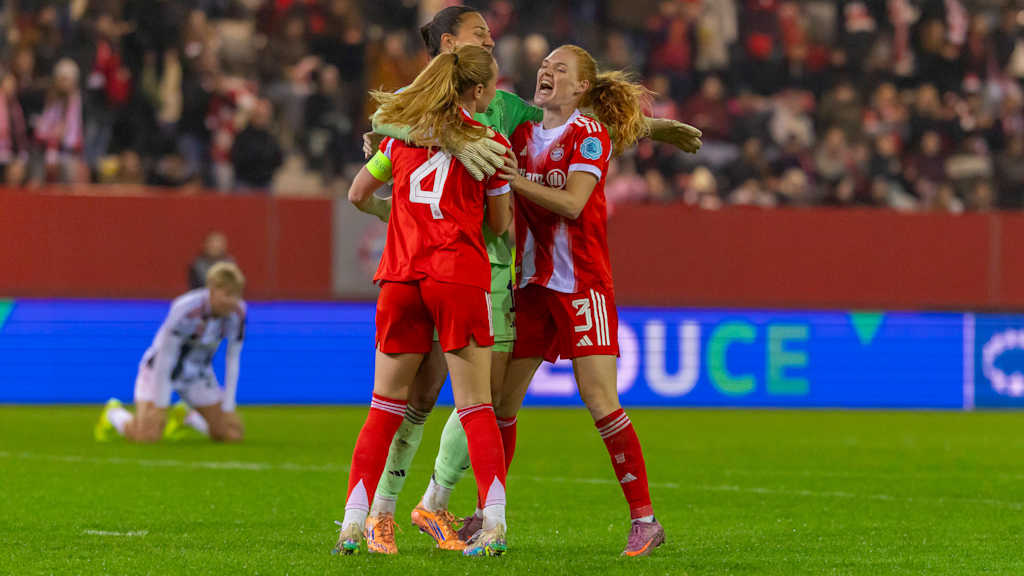 Glódís Viggósdóttir, Mala Grohs und Stine Ballisager im Spiel gegen Juventus Turin