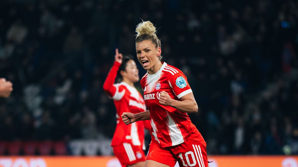 Linda Dallmann bejubelt ihr Tor gegen Paris Saint-Germain.