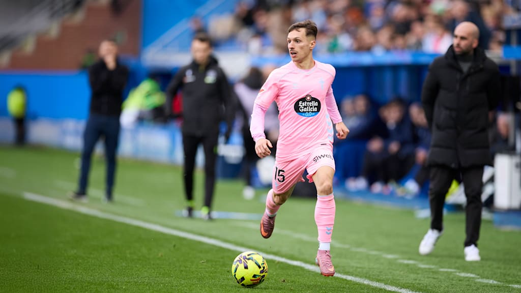 Bryan Zaragoza in Aktion für Celta Vigo.