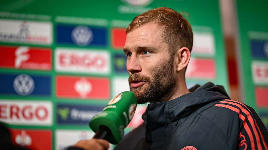 Konrad Laimer im Interview nach dem Auswärtssieg des FC Bayern im DFB-Pokal-Achtelfinale bei Union Berlin