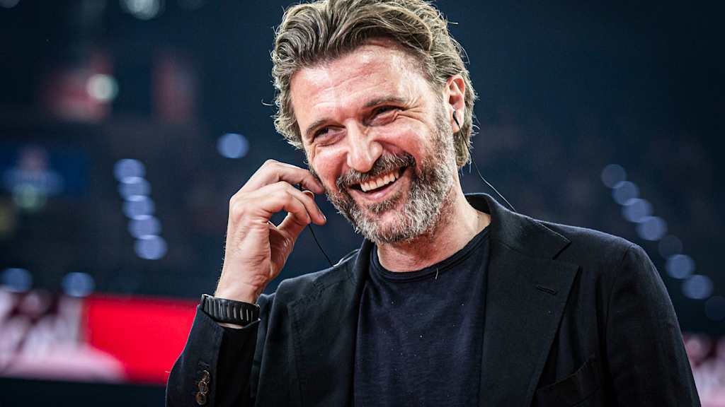 Marko Pesic beim TV-Interview