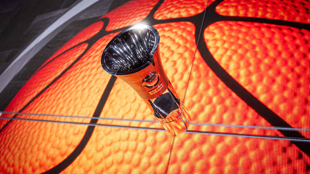 BBL Pokal steht auf dem Court
