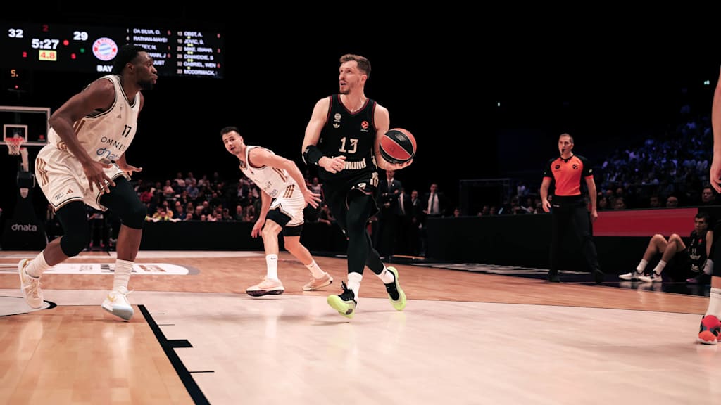 Andreas Obst zieht zum Korb