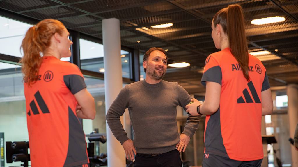 José Barcala im Gespräch mit Ena Mahmutovic und Stine Ballisager.