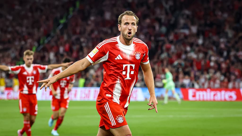Harry Kane jubelt während des Bundesligaauftakts zwischen dem FC Bayern und RB Leipzig