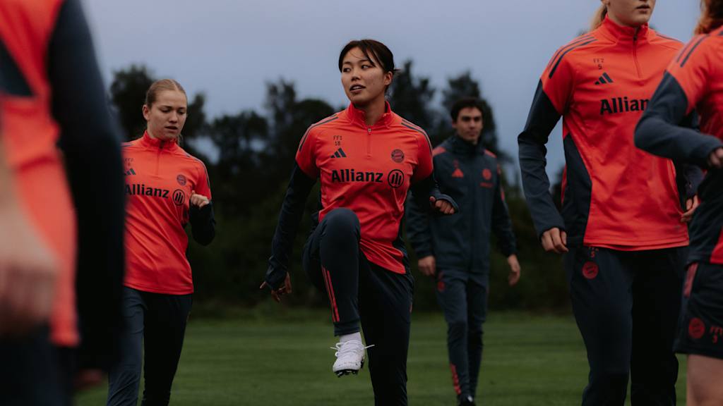 Momoko Tanikawa während einer Trainingseinheit der FC Bayern Frauen in Spanien.