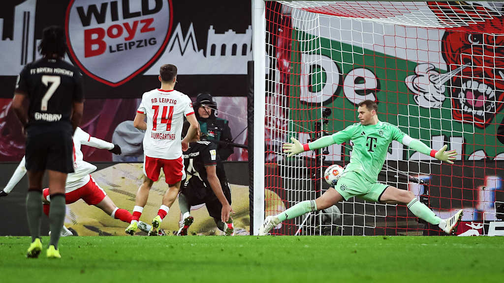 Rômulo Cardoso trifft zum 1:0 während des Gastspiels des FC Bayern in der Bundesliga bei RB Leipzig