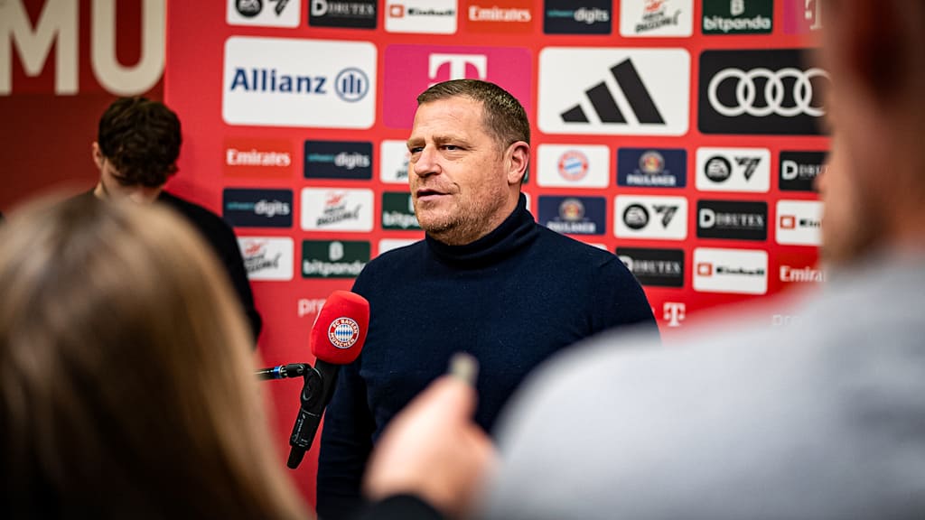 Max Eberl nach dem Heimspiel des FC Bayern in der Bundesliga gegen den FC Augsburg in der Mixed Zone