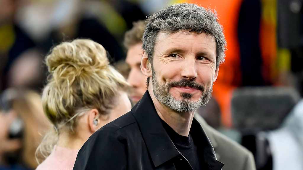 Mark van Bommel as a pundit