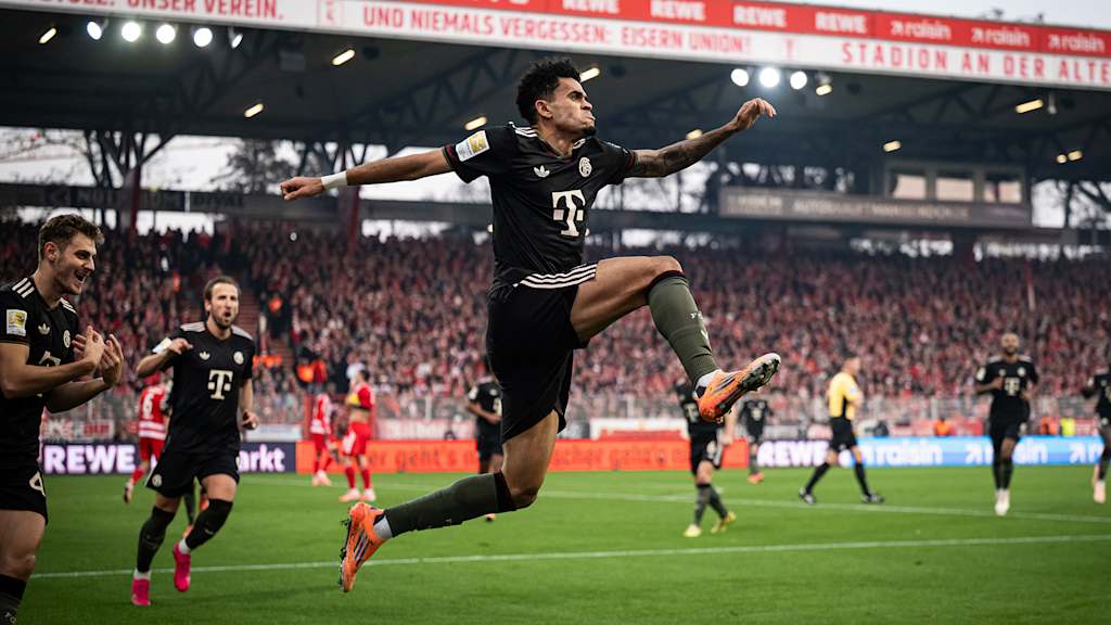 Luis Diaz bejubelt sein Tor gegen Union Berlin