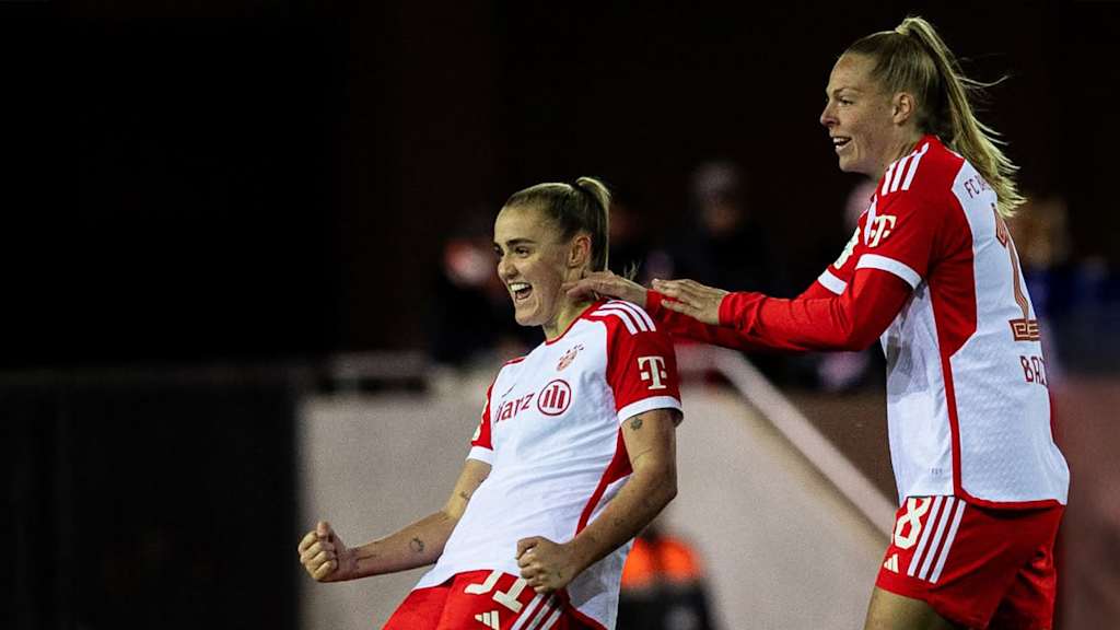 Georgia Stanway bejubelt ihr Tor gegen Werder Bremen.