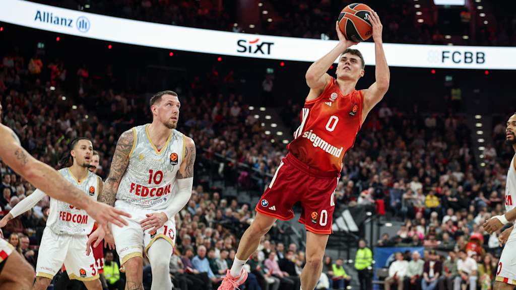 Mike James Dribbling