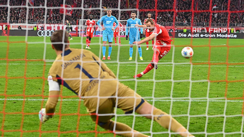 Harry Kane trifft per Elfmeter im Spiel gegen die TSG Hoffenheim.
