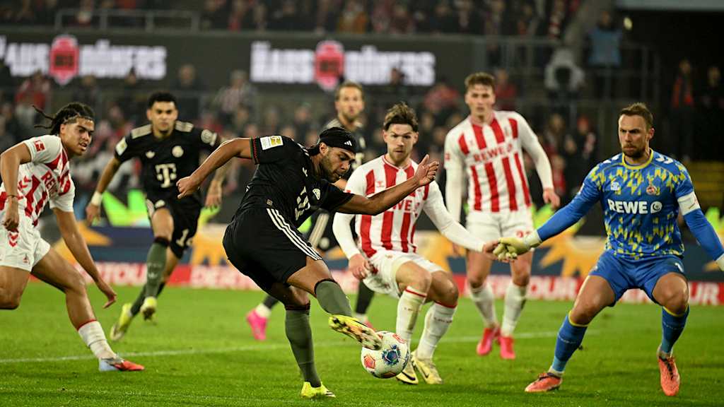 Serge Gnabry zieht ab zum 1:1 im Bundesliga-Spiel des FC Bayern beim 1. FC Köln