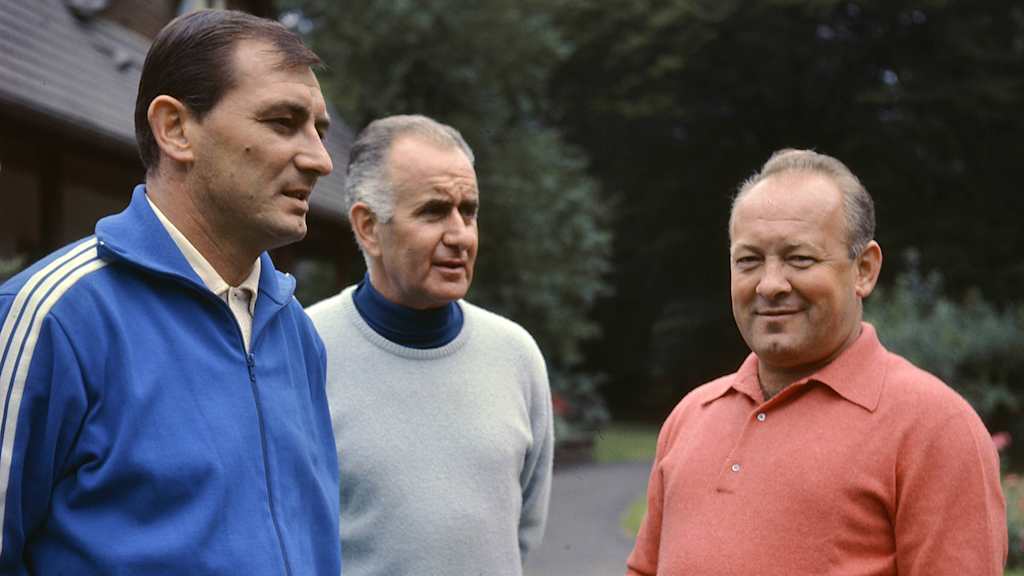 Die ersten Köpfe des FC Bayern zu frühen Bundesliga-Zeiten: Branko Zebec, Manager Robert Schwan, Tschik Čajkovski.