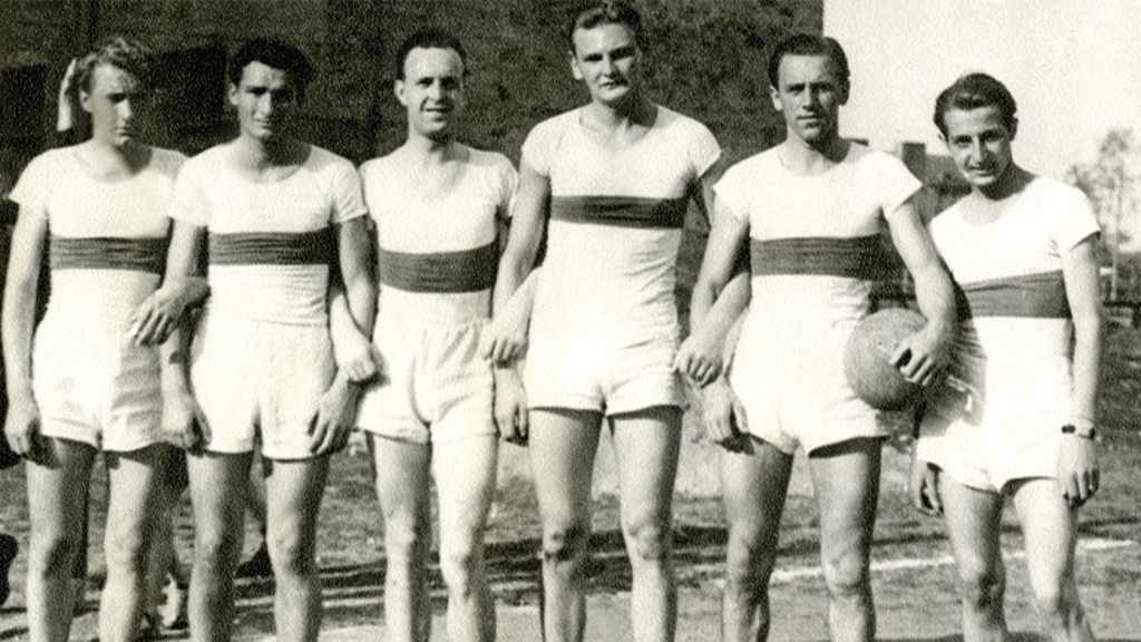 Die Gründungsmannschaft der Bayern-Basketballer - nur acht Jahre später folgte der erste Meistertitel