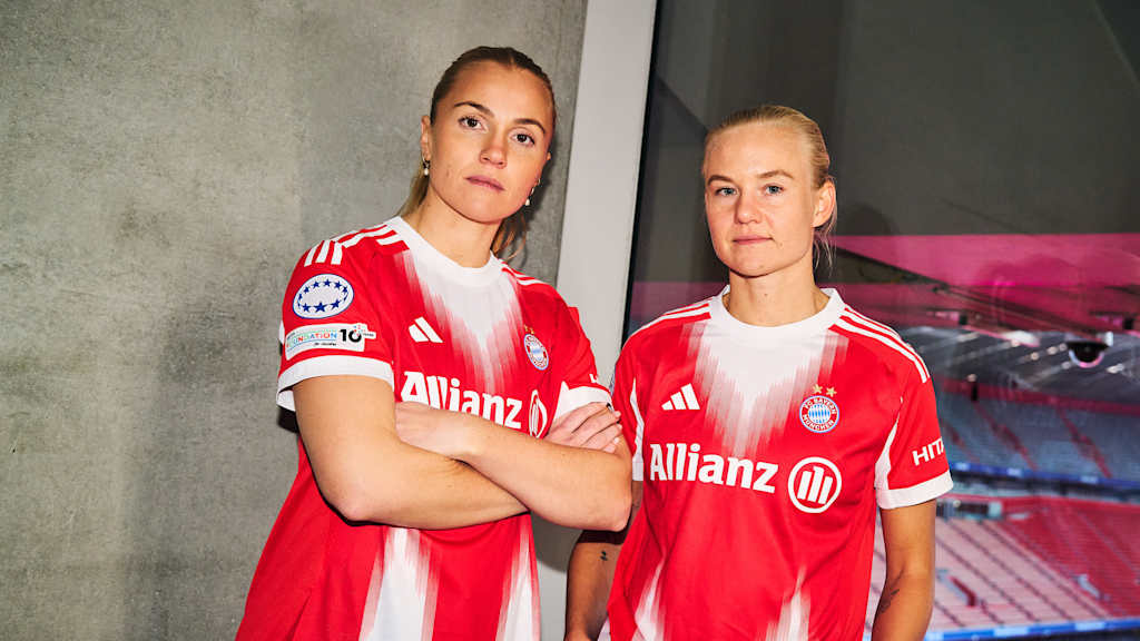 Glodis Viggosdottir und Pernille Harder posieren in der Allianz Arena.