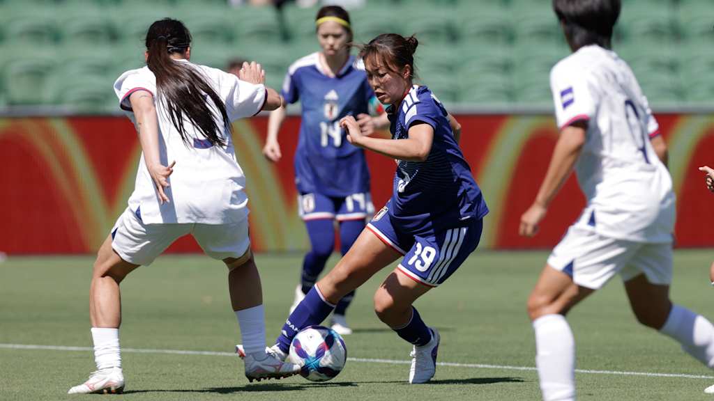 Momoka Tanikawa im Zweikampf.