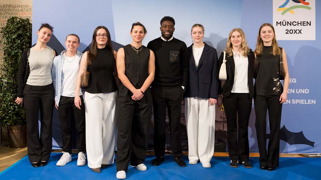 Die Sportlerinnen und Sportler des FC Bayern im Zuge der Sportlerehrung 2026 in München.