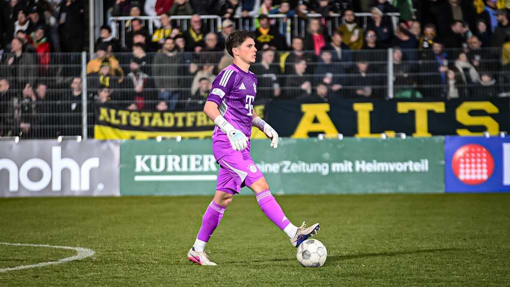 Spielszene aus dem Auswärtsspiel der FC Bayern Amateure bei der SpVgg Bayreuth in der Regionalliga Bayern
