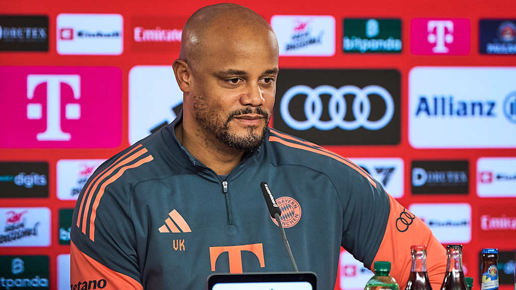 Vincent Kompany spricht im Pressetalk des FC Bayern vor dem Heimspiel gegen Gladbach