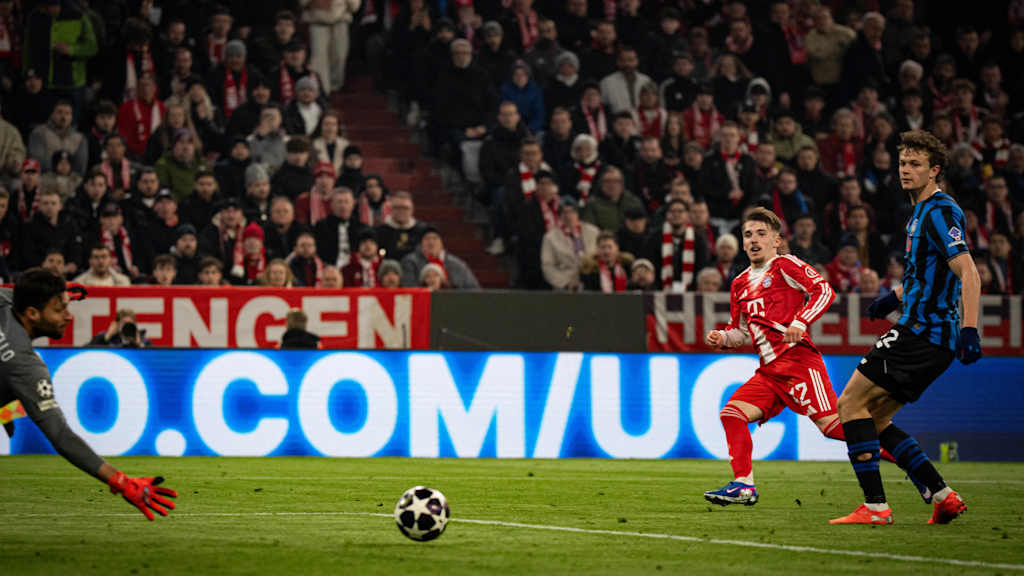 Lennart Karl im Champions League-Heimspiel des FC Bayern gegen Atalanta Bergamo