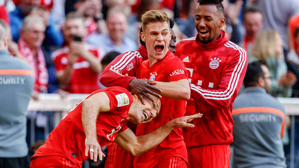 Arjen Robben feiert seinen Bayern-Abschiedstreffer 2019 gegen Frankfurt.