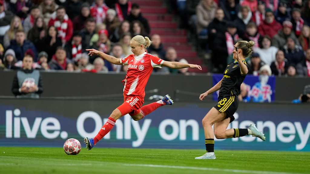 Pernille Harder im Duell gegen Manchester United.