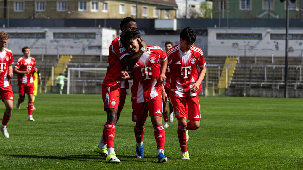 Maycon Douglas Cardozo bejubelt sein Tor.