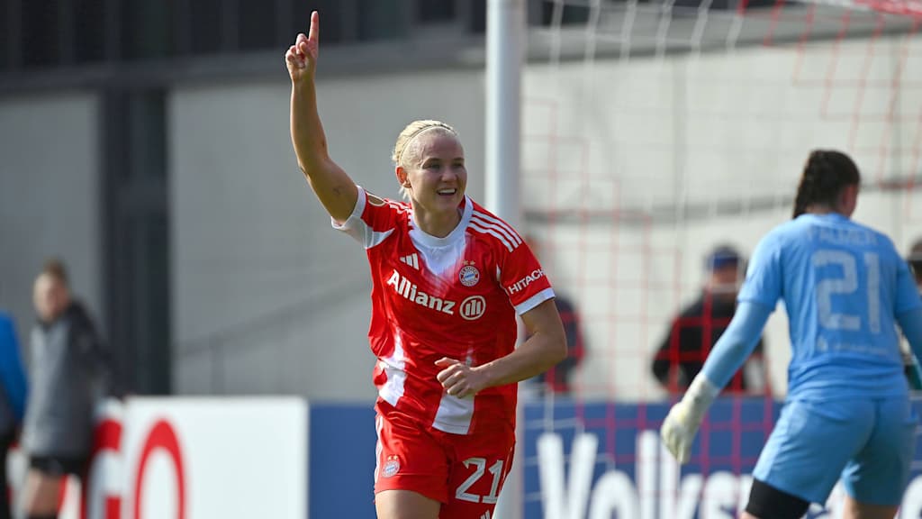 Pernille Harder bejubelt einen Treffer gegen Essen.