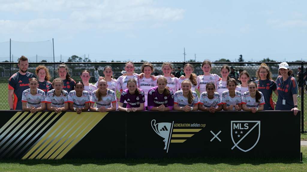 Teamfoto der U15-Juniorinnen beim Generation adidas Cup.