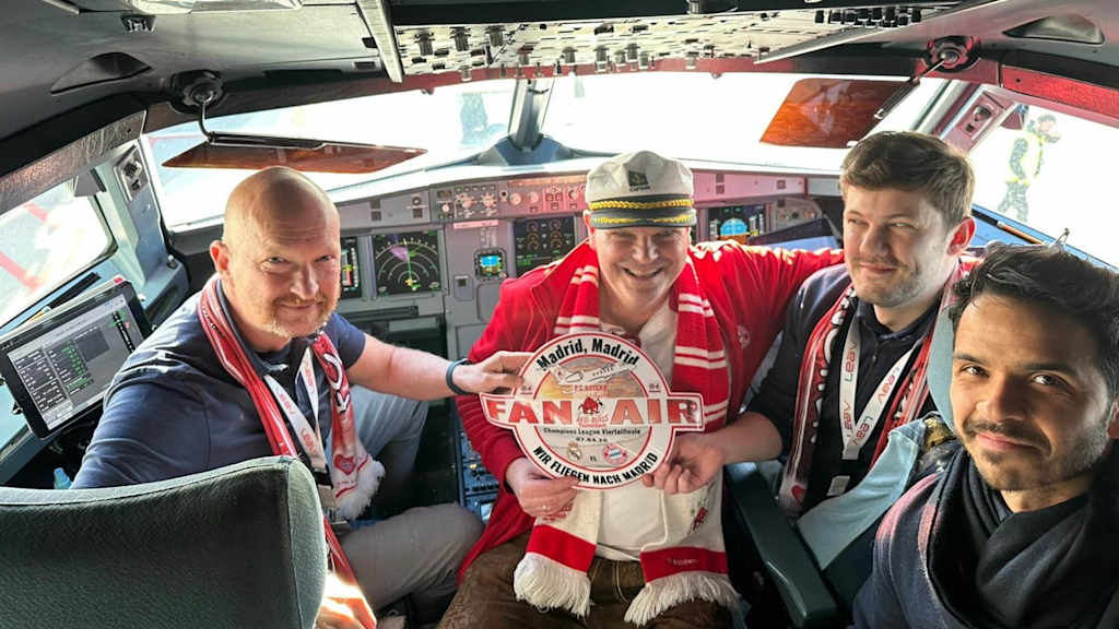 Mitglieder des FC Bayern-Fanclubs Red Bulls Taubenbach reisen mit dem Flugzeug zum Champions League-Spiel nach Madrid.