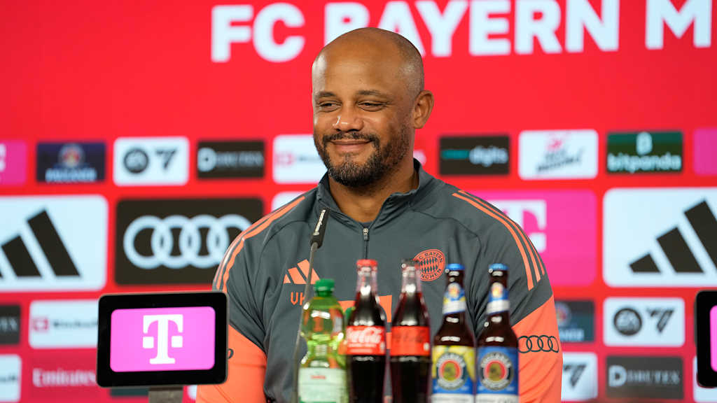 Vincent Kompany spricht im Pressetalk vor dem Bundesliga-Heimspiel gegen den VfB Stuttgart.