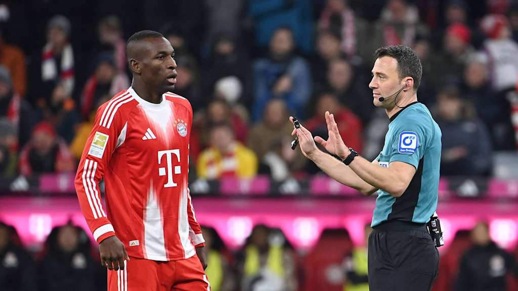 Nicolas Jackson und Felix Zwayer.