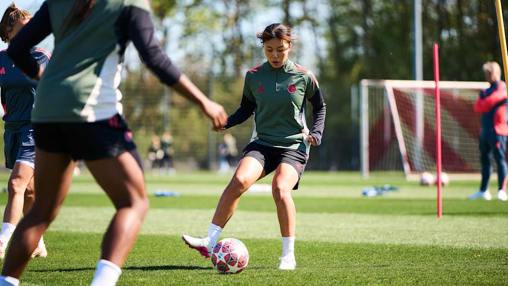 Momoko Tanikawa während des Abschlusstrainings am FC Bayern Campus.