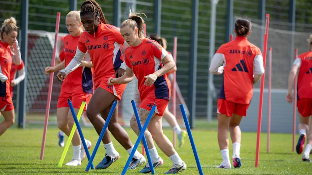 Georgia Stanway während einer Trainingseinheit der FC Bayern Frauen.